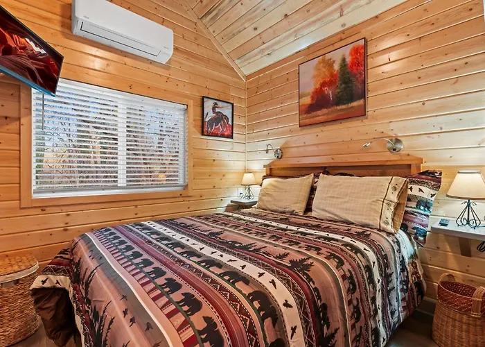 New Moondance Majestic Mini Cathedral Rock Holiday home *